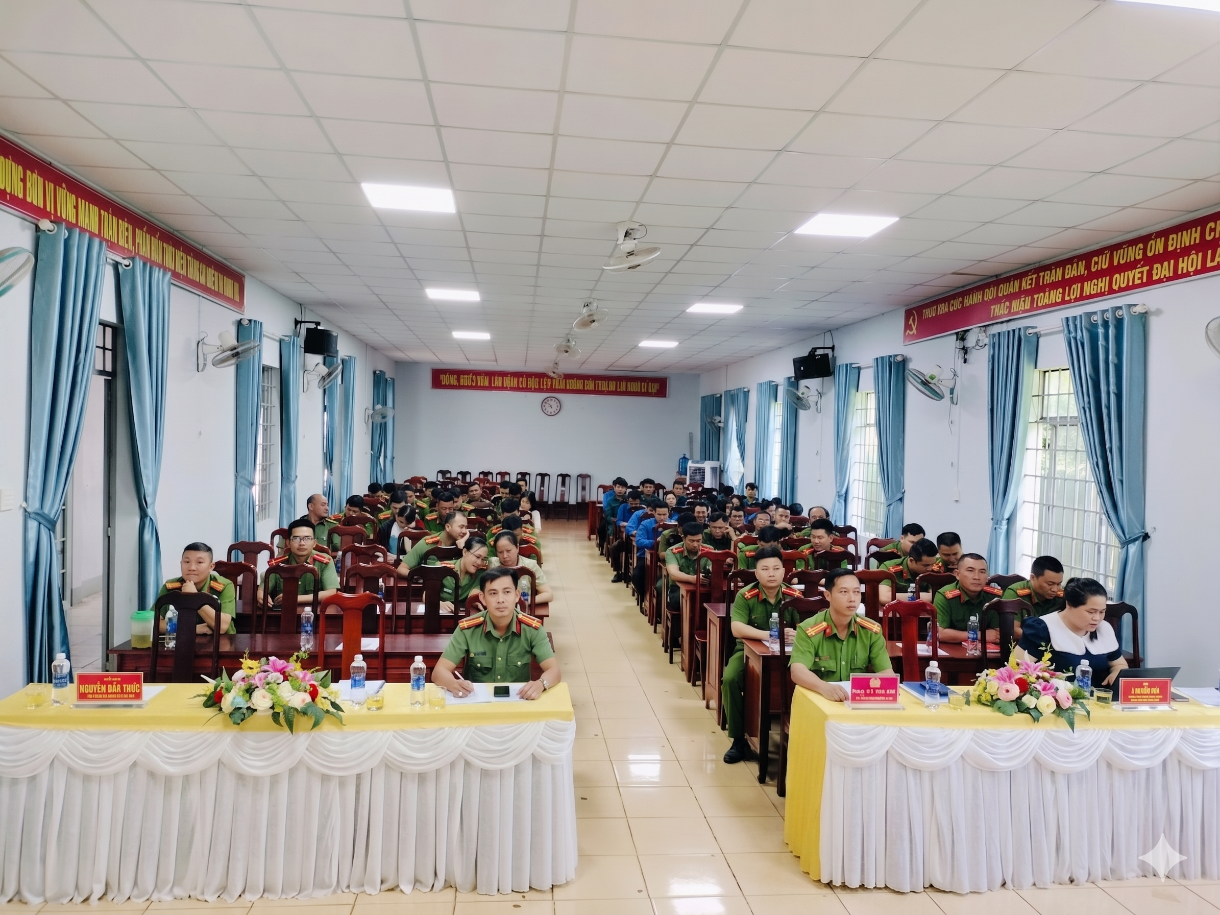 XÃ PƠNG DRANG PHÁT ĐỘNG “CHIẾN DỊCH MÙA HÈ SỐ CÙNG VNEID”, ĐỒNG HÀNH CÙNG NHÂN DÂN THỰC HIỆN ĐỀ ÁN 06
