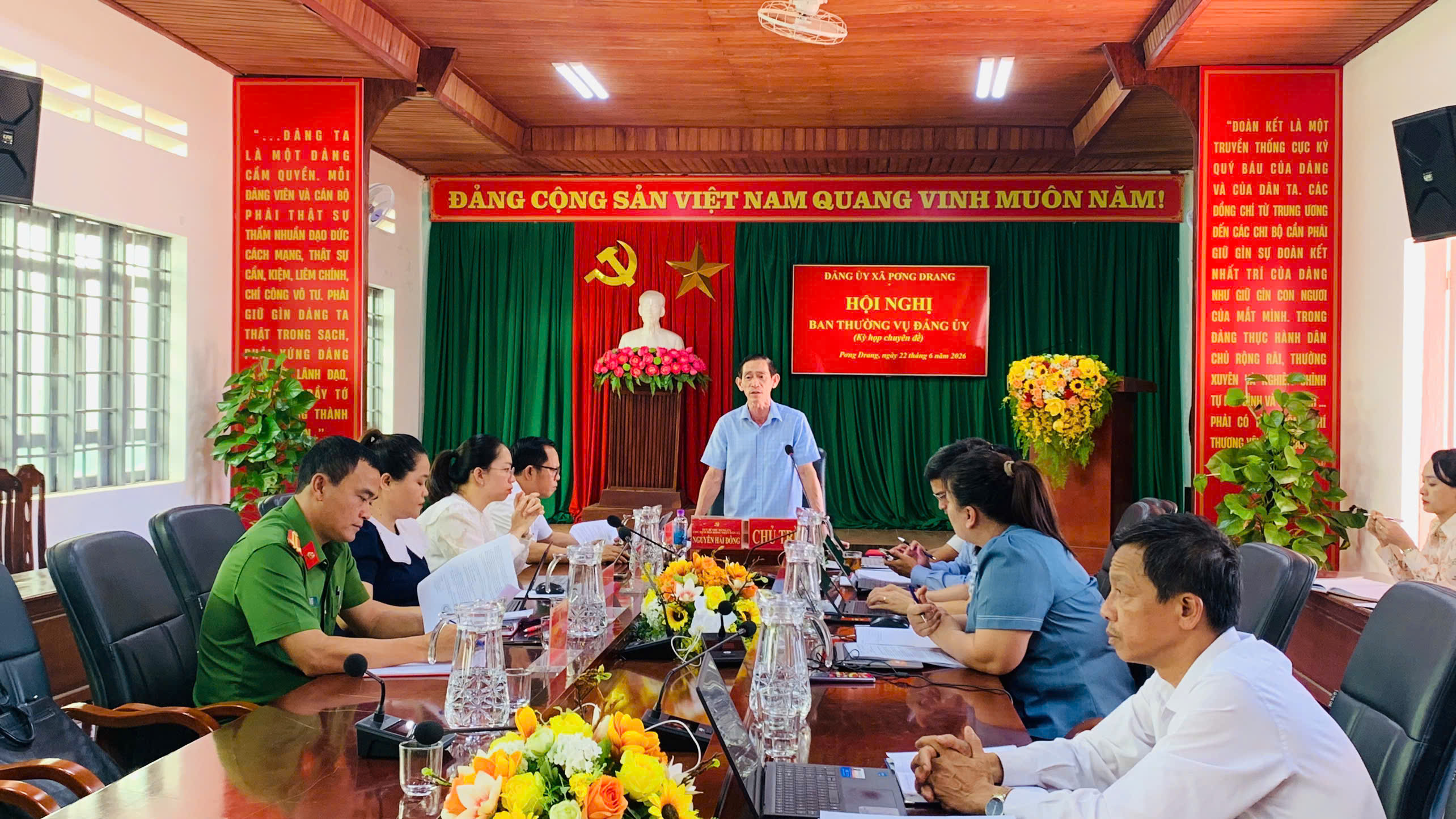 ĐẢNG UỶ XÃ PƠNG DRANG TỔ CHỨC HỘI NGHỊ BAN THƯỜNG VỤ ĐẢNG UỶ (KỲ HỌP CHUYÊN ĐỀ)